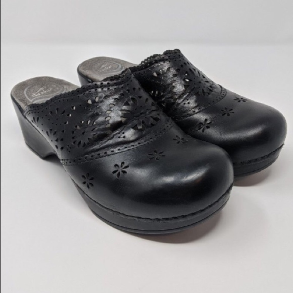 Black Leather Dansko Skylar clogs - size 37